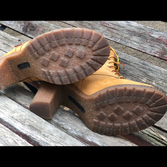 Timberland Boots - Chunky Heel size 7 - Picture 4 of 5